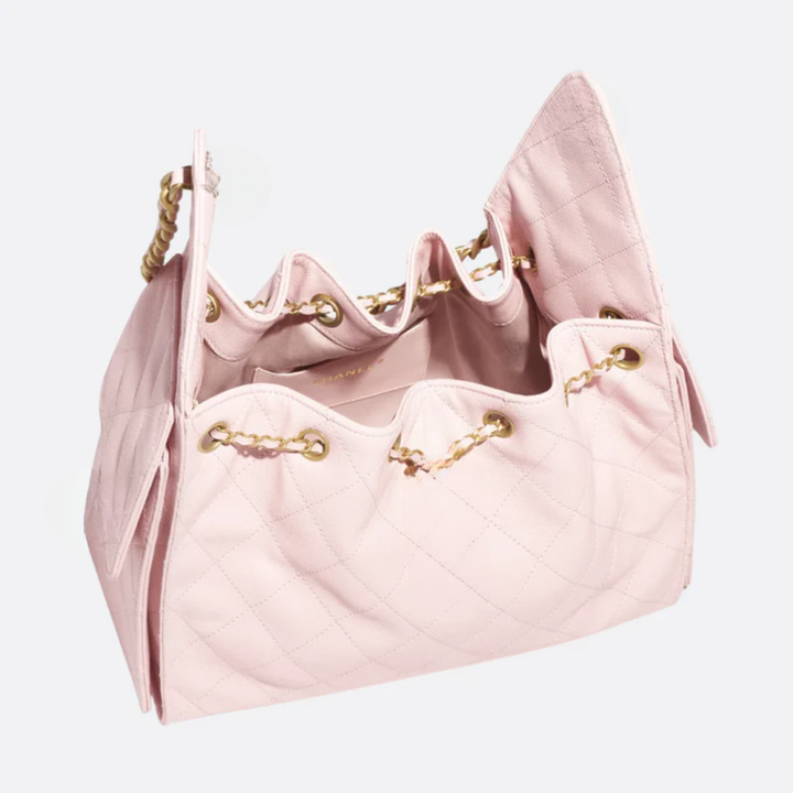Mittelgroße Tasche