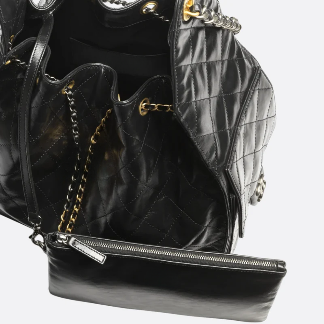 Mittelgroße Tasche