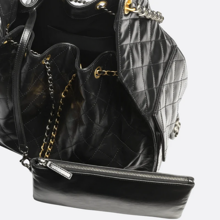 Mittelgroße Tasche